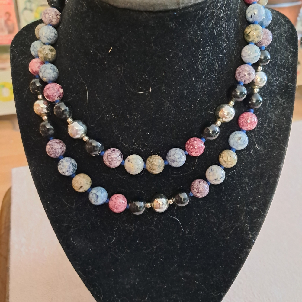 Elegant Multicolor Stone Beaded Necklace